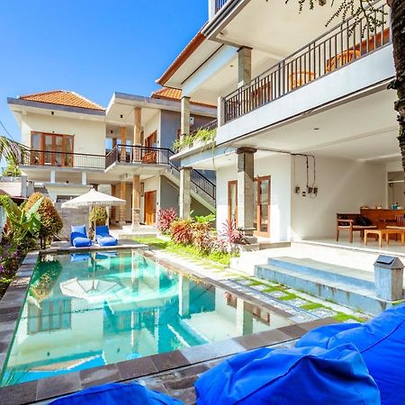 D'Canggu Homestay Экстерьер фото